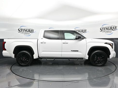 Used 2025 Toyota Tundra SR5 w/ SR5 Premium Package AWD/4WD image 8