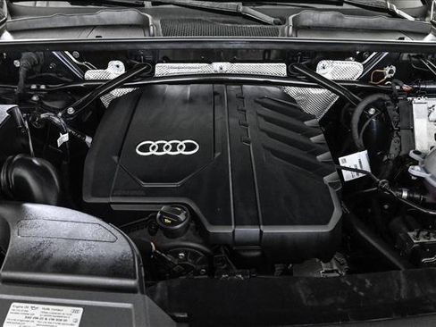 Certified 2025 Audi Q5 2.0T Premium Plus w/ Premium Plus Package image 24