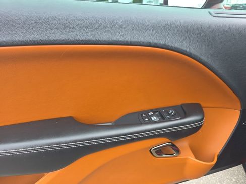 Used 2018 Dodge Challenger SRT Hellcat image 11