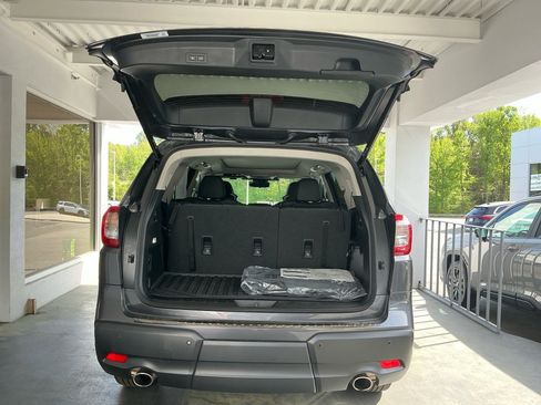 Used 2025 Subaru Ascent Bronze Edition w/ Onyx Package image 19