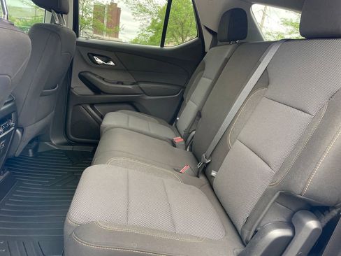 Used 2020 Chevrolet Traverse LS FWD image 18