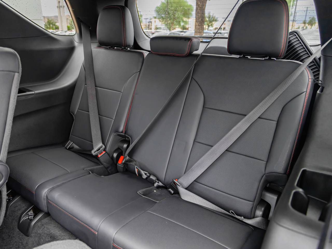 Used 2025 Chevrolet Traverse RS w/ LPO, Floor Liner Package FWD image 20