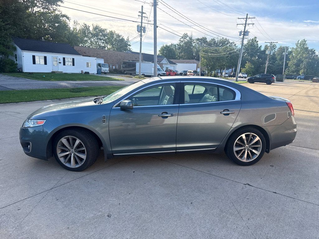Used 2010 Lincoln MKS AWD image 5