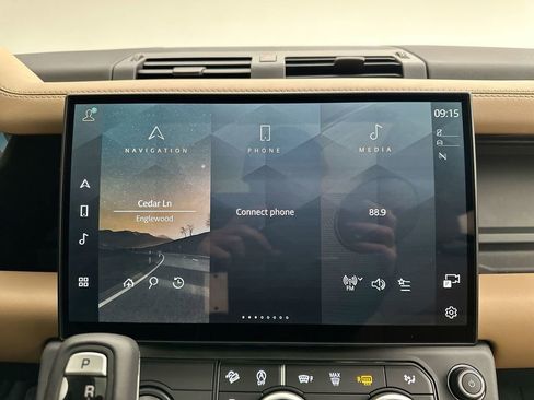 New 2026 Land Rover Defender 110 X-Dynamic SE image 14