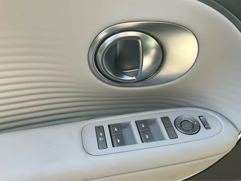 New 2026 Hyundai Ioniq 9 SEL image 27