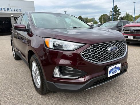 Used 2024 Ford Edge SEL w/ Convenience Package AWD/4WD image 4