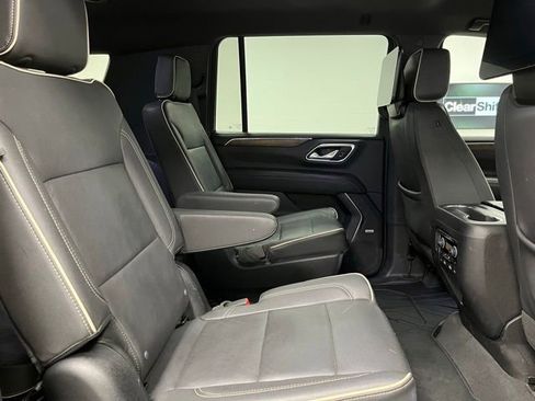 Used 2023 Chevrolet Suburban Premier AWD/4WD image 54