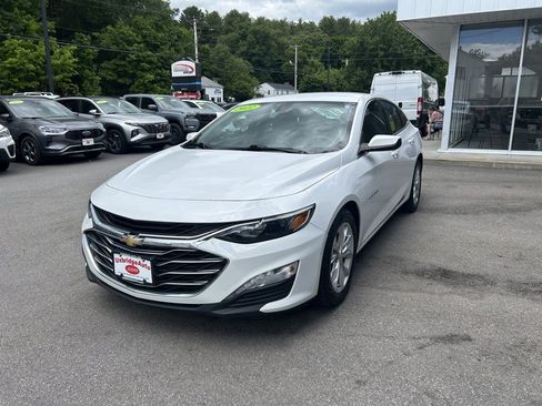 Used 2022 Chevrolet Malibu LT FWD image 4