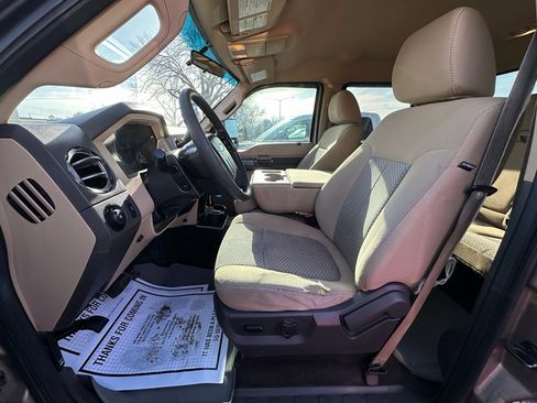 Used 2011 Ford F250 XLT w/ Chrome Pkg image 17