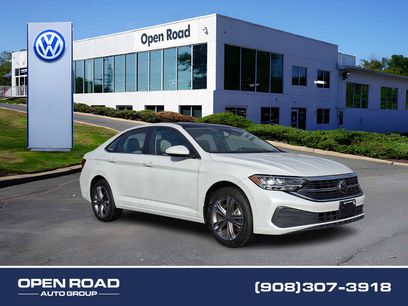 Certified 2023 Volkswagen Jetta SE w/ Panoramic Sunroof Package