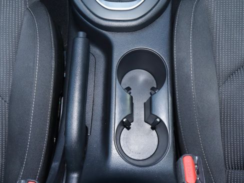 Used 2021 Kia Forte LXS FWD image 17