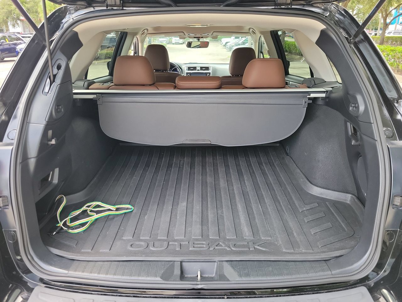 Used 2019 Subaru Outback 3.6R Touring AWD/4WD image 8