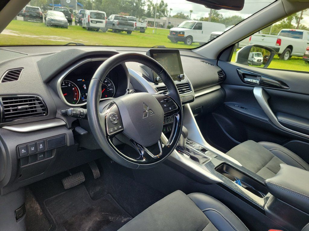 Used 2025 Mitsubishi Eclipse Cross SE AWD/4WD image 24