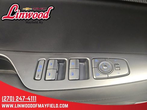 Used 2023 Hyundai Palisade SEL w/ Premium Package FWD image 17