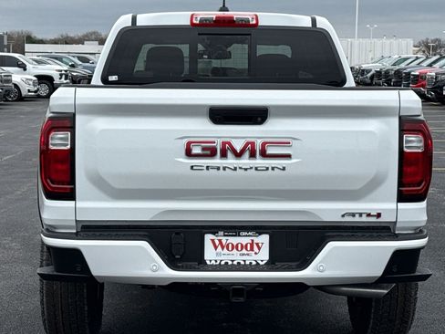New 2026 GMC Canyon AT4 AWD/4WD image 9