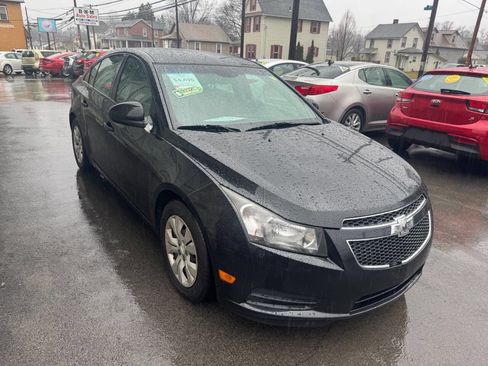Used 2014 Chevrolet Cruze LS image 6