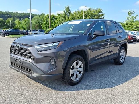 Used 2024 Toyota RAV4 LE AWD/4WD image 3