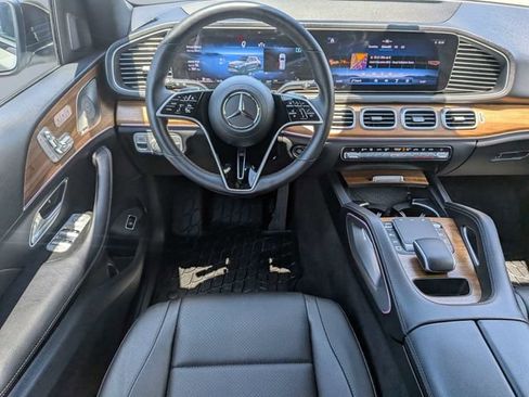 Used 2025 Mercedes-Benz GLE 450 4MATIC w/ AMG Line Exterior image 20