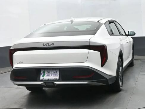 Used 2025 Kia K4 FWD image 8