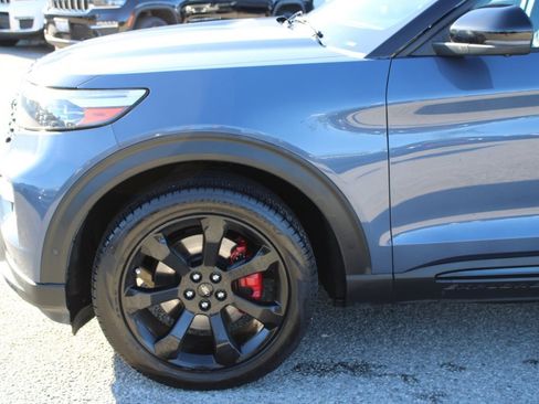 Used 2021 Ford Explorer ST w/ Equipment Group 401A image 7