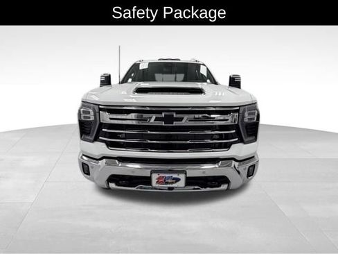 Certified 2026 Chevrolet Silverado 2500 LTZ w/ LTZ Plus Package AWD/4WD image 9