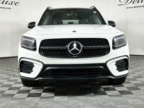 Used 2024 Mercedes-Benz GLB 250 4MATIC image 2