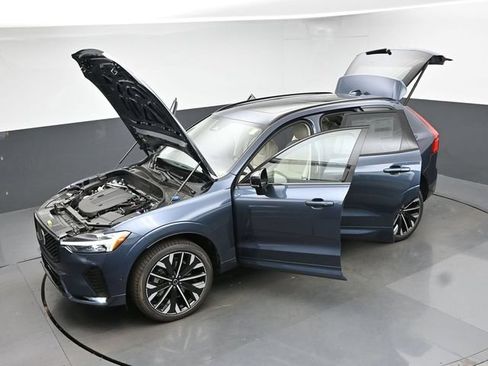 New 2026 Volvo XC60 B5 Ultra w/ Protection Package Premier AWD/4WD image 53