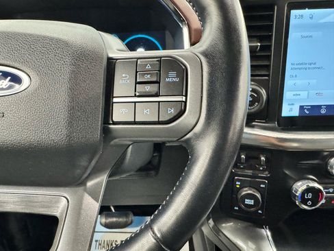 Used 2021 Ford F150 Lariat w/ Equipment Group 502A High AWD/4WD image 22
