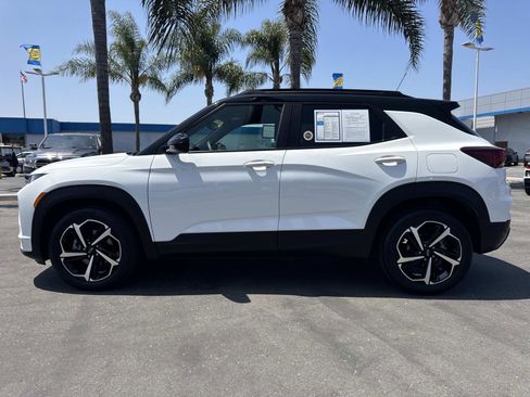 Used 2023 Chevrolet TrailBlazer RS w/ Convenience Package FWD image 8