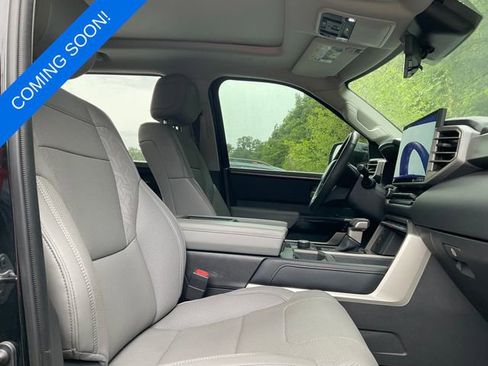 Used 2023 Toyota Tundra Limited AWD/4WD image 9