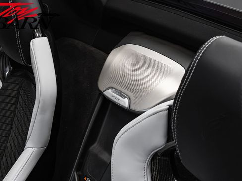 Used 2023 Chevrolet Corvette Stingray Preferred Conv w/ Z51 Performance Package RWD image 31