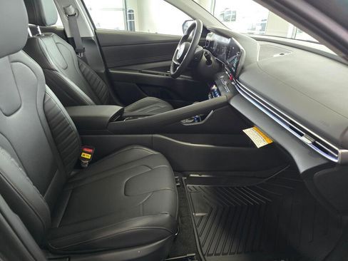 New 2026 Hyundai Elantra Limited FWD image 42