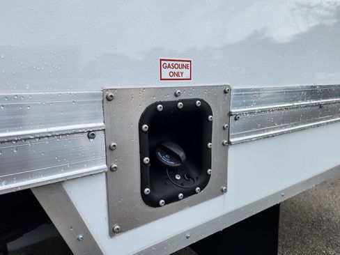New 2027 Ford E-450 and Econoline 450 Super Duty w/ Power Equipment Group RWD image 15