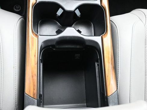 Used 2020 Honda CR-V Touring image 15