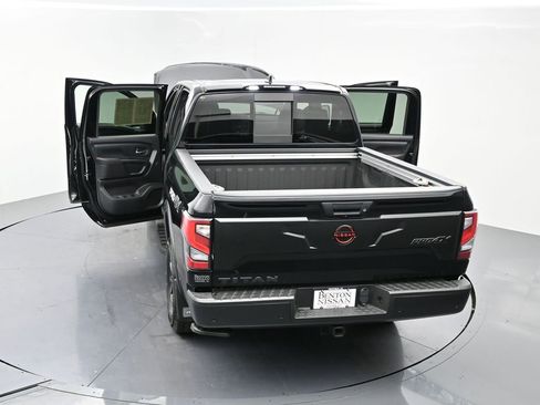 Used 2024 Nissan Titan PRO-4X w/ Pro-4x Convenience Package AWD/4WD image 25