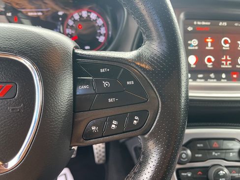 Used 2022 Dodge Challenger SXT w/ Plus Package image 19