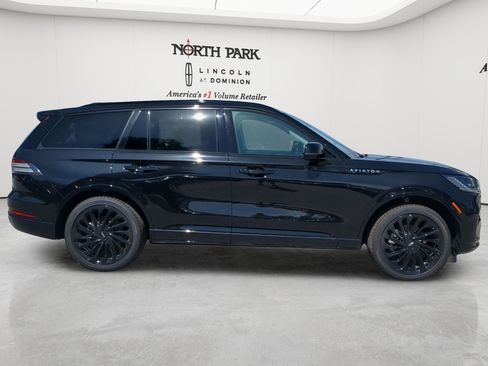 Used 2026 Lincoln Aviator Reserve AWD/4WD image 6