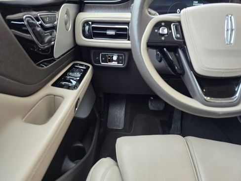 Used 2023 Lincoln Aviator Reserve w/ Equipment Group 201A image 25