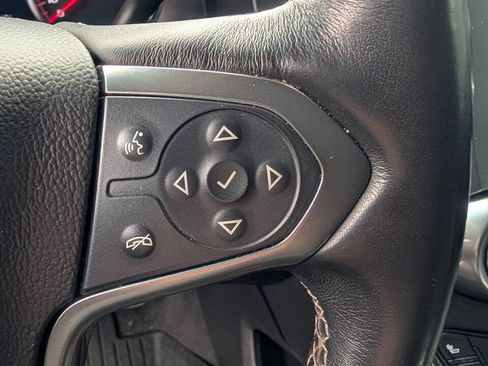 Used 2019 Chevrolet Suburban Premier AWD/4WD image 19
