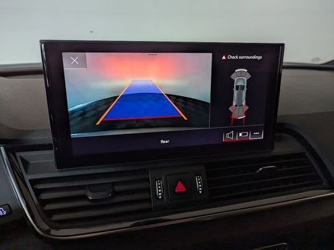 Used 2022 Audi Q5 2.0T Premium w/ Convenience Package image 14