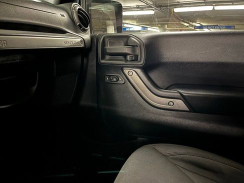 Used 2015 Jeep Wrangler Unlimited Sport w/ Quick Order Package 24S image 22