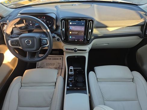 Certified 2023 Volvo XC40 B5 Plus w/ Driver Assist Package image 22