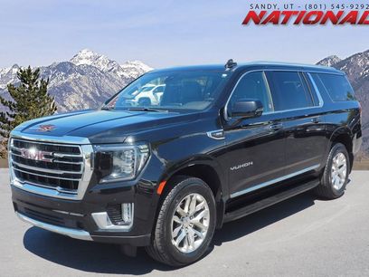 Used 2022 GMC Yukon XL SLT w/ SLT Luxury Package