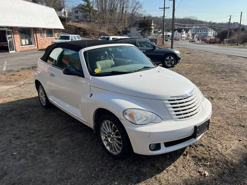 Used 2008 Chrysler PT Cruiser 2dr Conv w/ Sound Group II image 6
