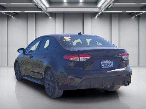 Used 2026 Toyota Corolla SE w/ Carpet Mat Package (TMS) FWD image 4