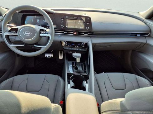 New 2026 Hyundai Elantra SEL Sport Premium FWD image 8