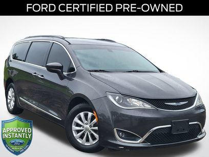 Used 2017 Chrysler Pacifica Touring-L