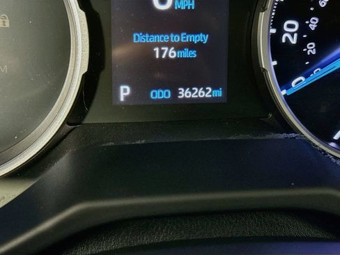 Certified 2021 Toyota RAV4 LE AWD/4WD image 12