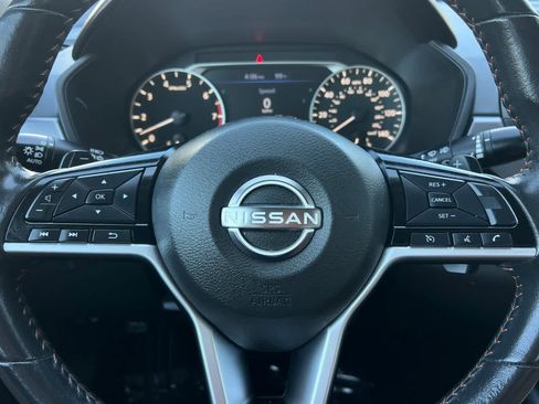 Used 2024 Nissan Altima 2.5 SR FWD image 27