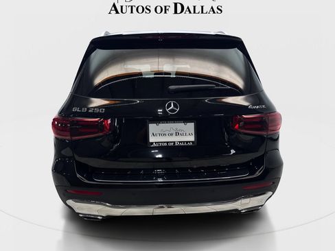 Used 2025 Mercedes-Benz GLB 250 4MATIC image 7